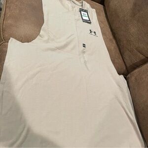 Under Armour Mens Large Sleeveless